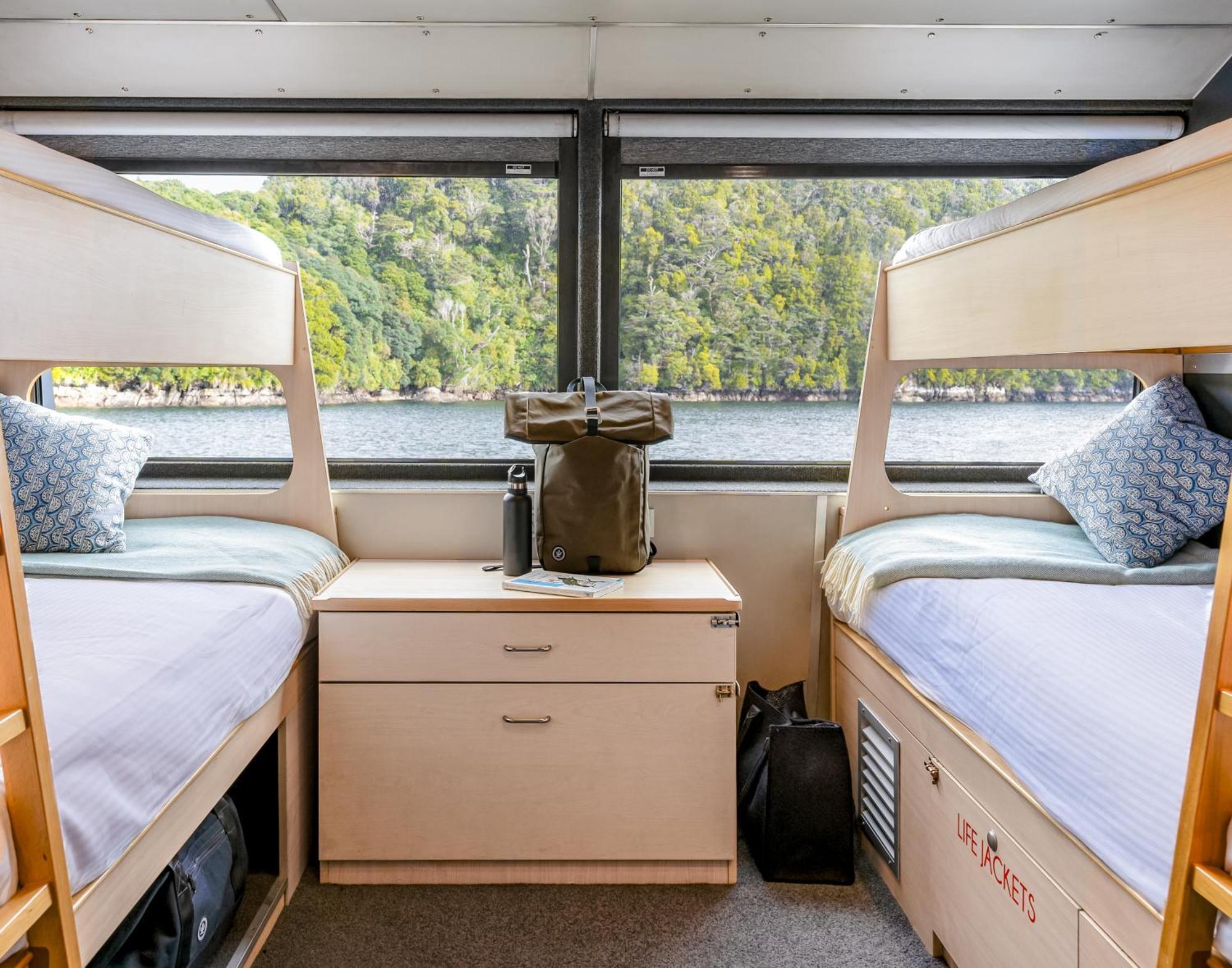 Milford Sound Overnight Cruise - Fiordland Discovery Buitenkant foto