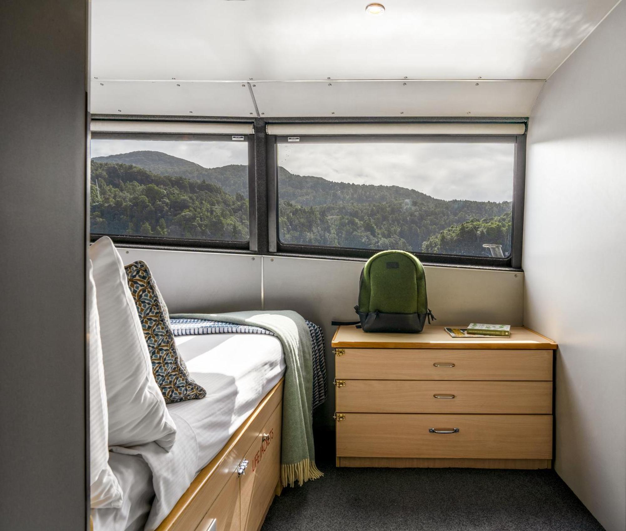 Milford Sound Overnight Cruise - Fiordland Discovery Buitenkant foto