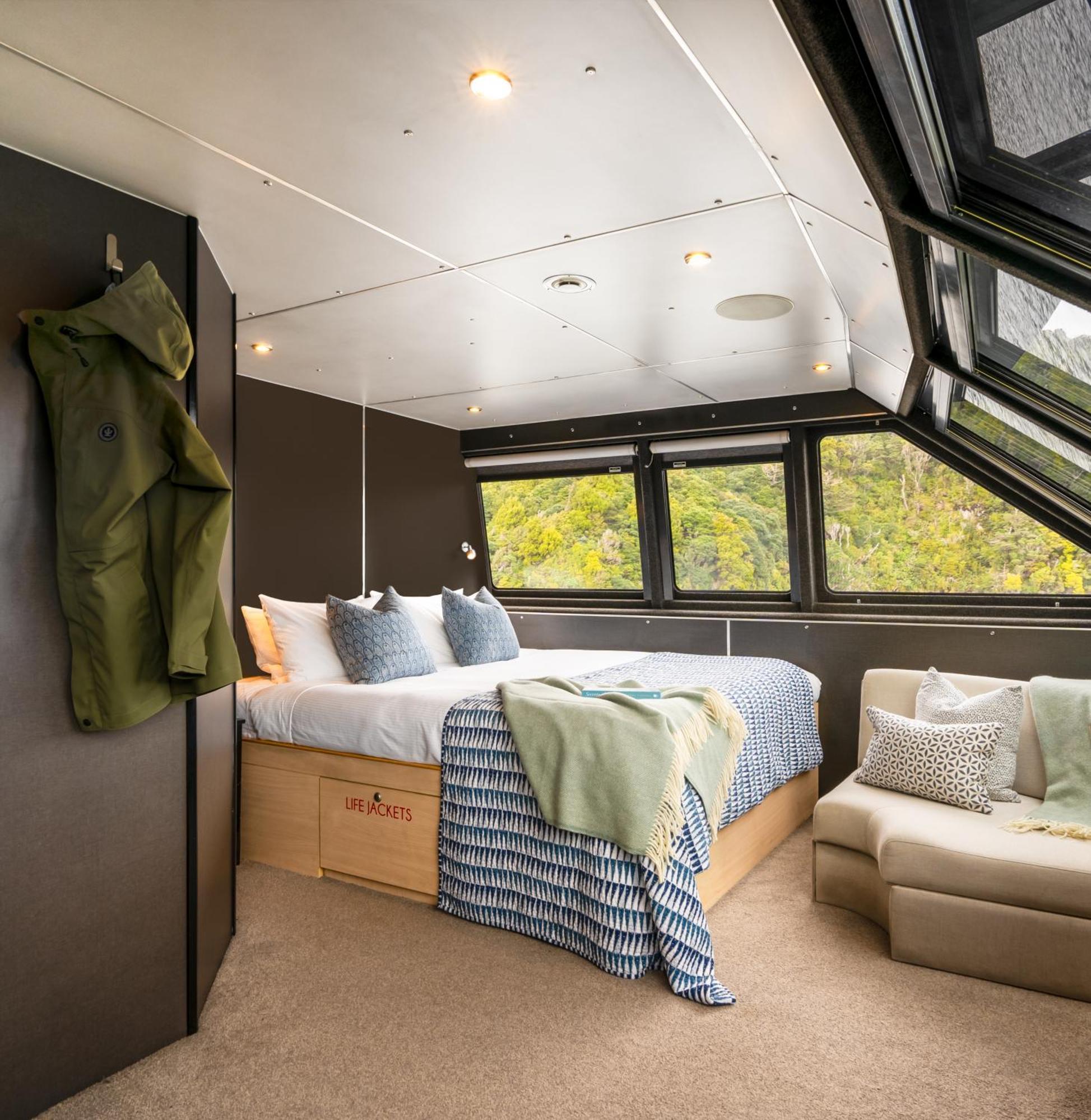 Milford Sound Overnight Cruise - Fiordland Discovery Buitenkant foto